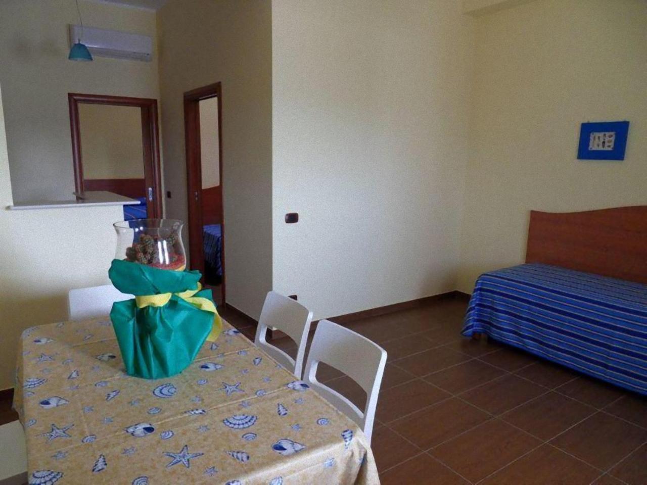 Bandiera Gialla Aparthotel