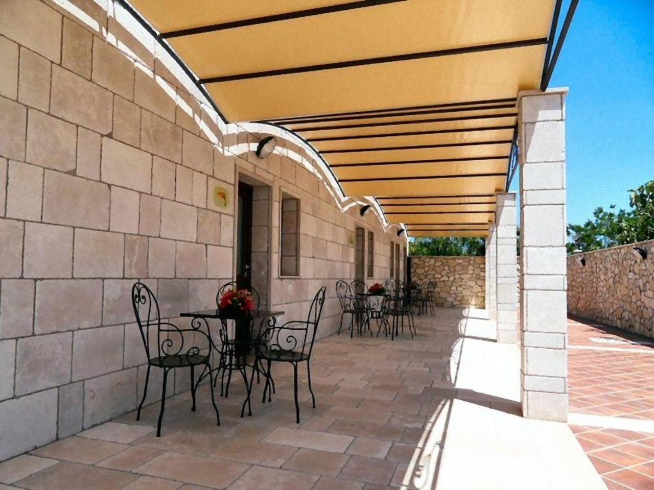 Aparthotel Bandiera Gialla *